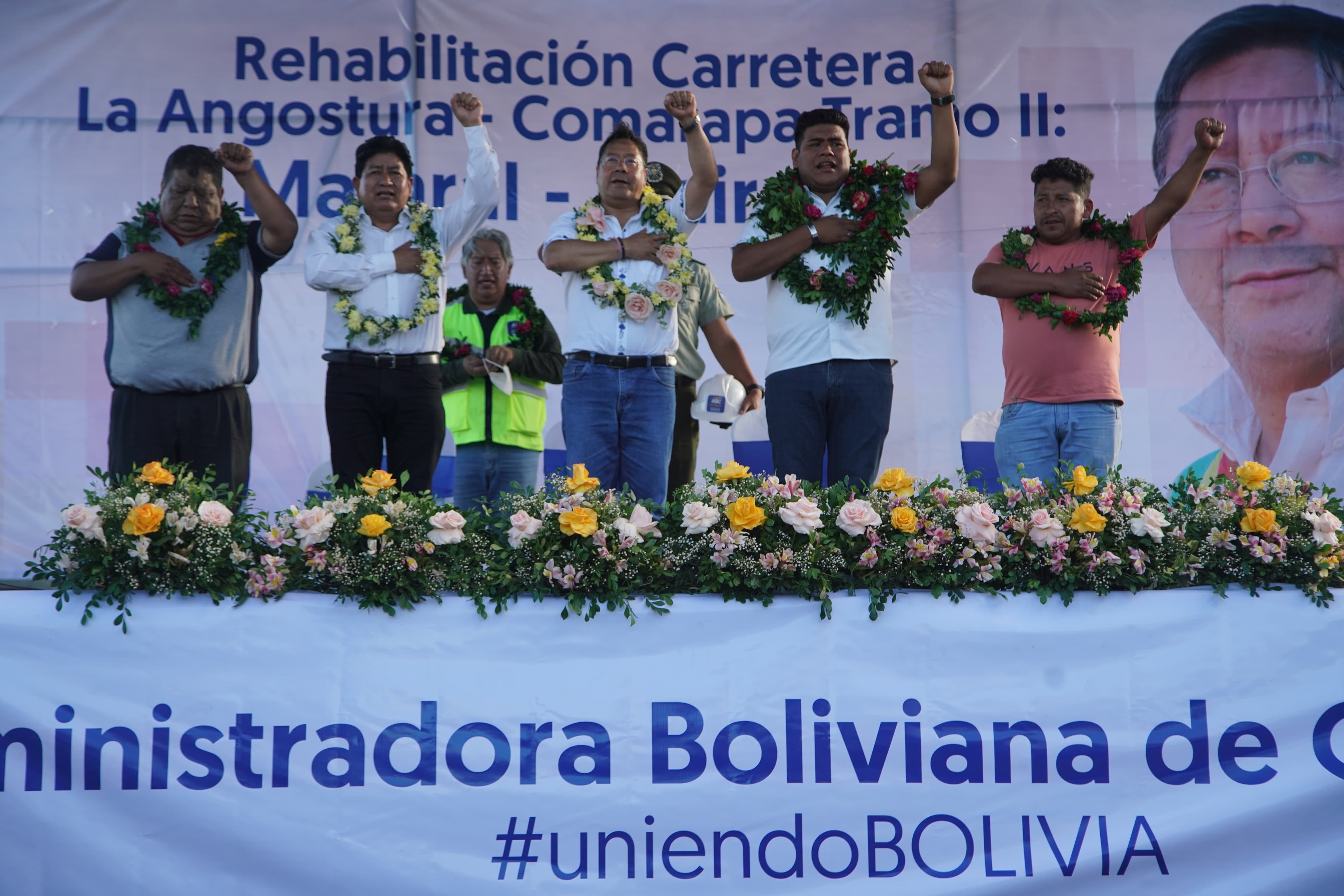 Arce entrega el tramo II de la carretera La Angostura – Comarapa y compromete más obras para Santa Cruz