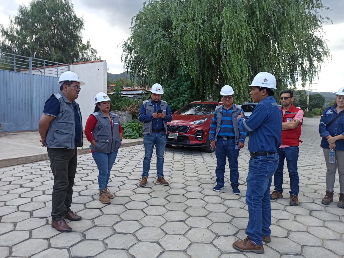 En San Lorenzo ejecutan obras de enlosetado con Bs 2,2 millones de inversión