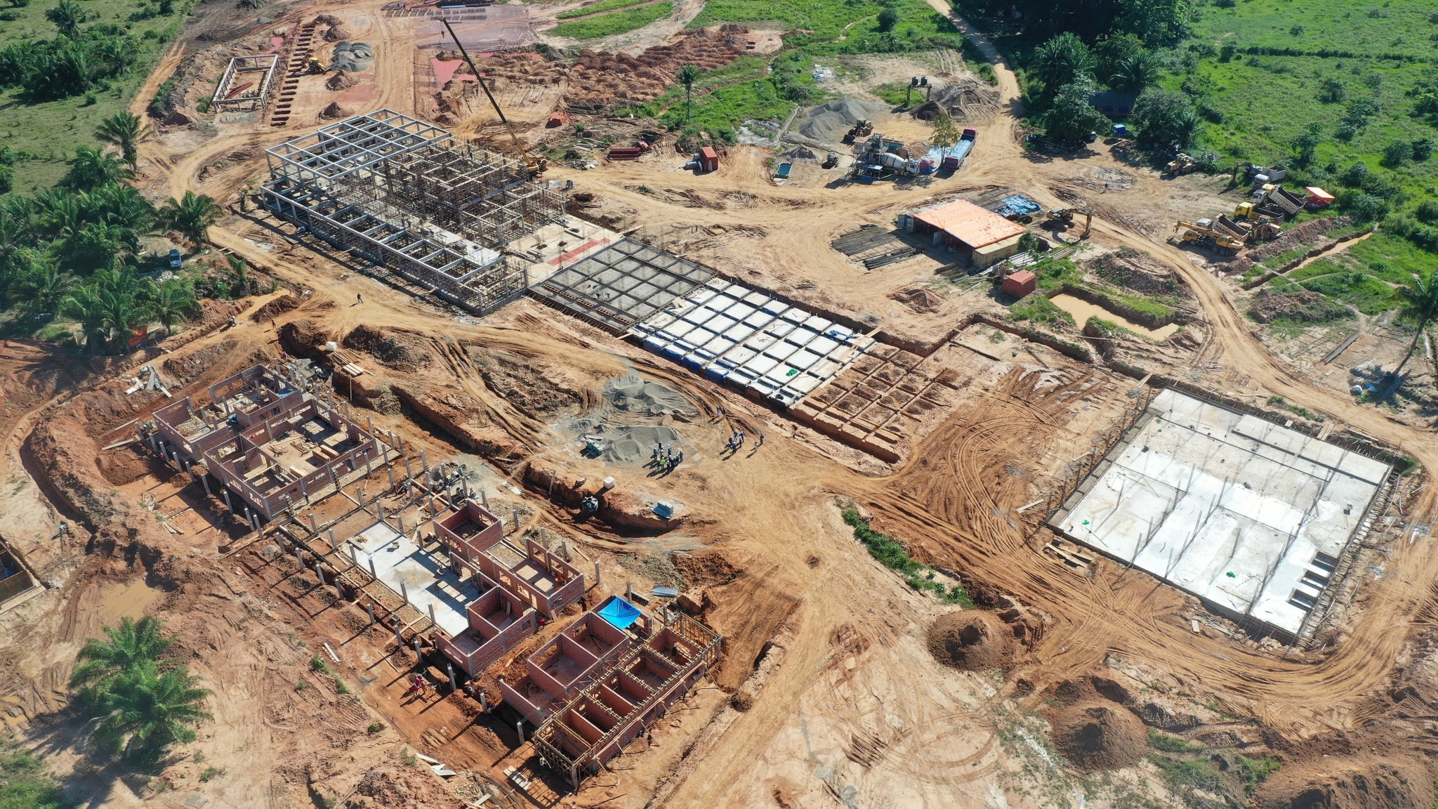 Construcción de la Industria de cárnicos en Beni avanza, cumple con plazos establecidos