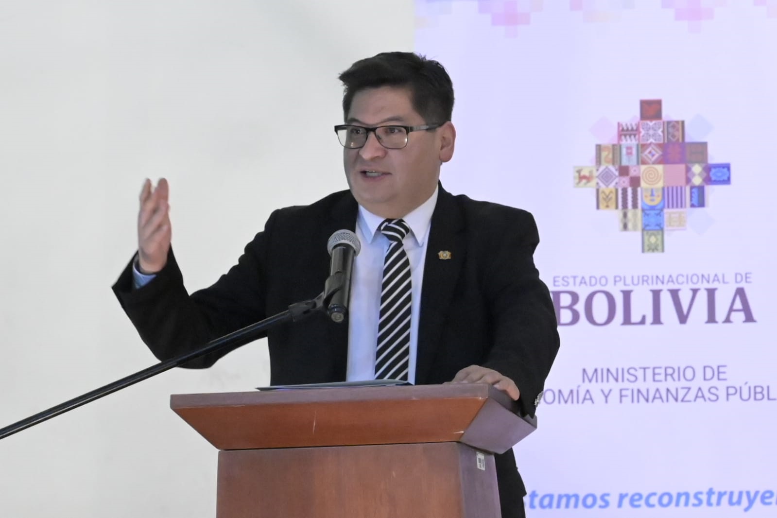 Montenegro se reunirá con exportadores para afinar mecanismos de devolución de CEDEIMs