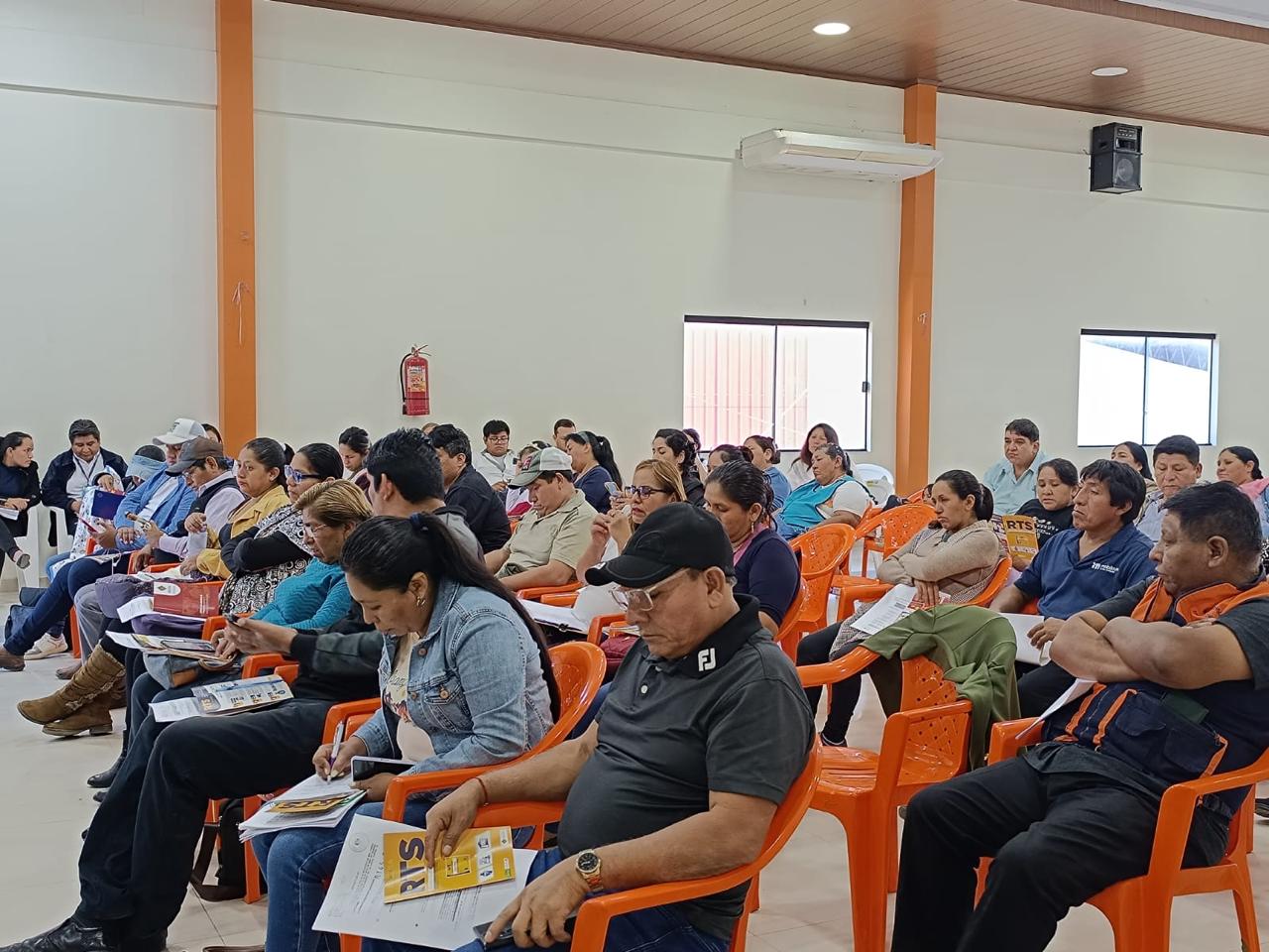 Impuestos informa a gremialistas cruceños la vigencia plena del Régimen Simplificado 