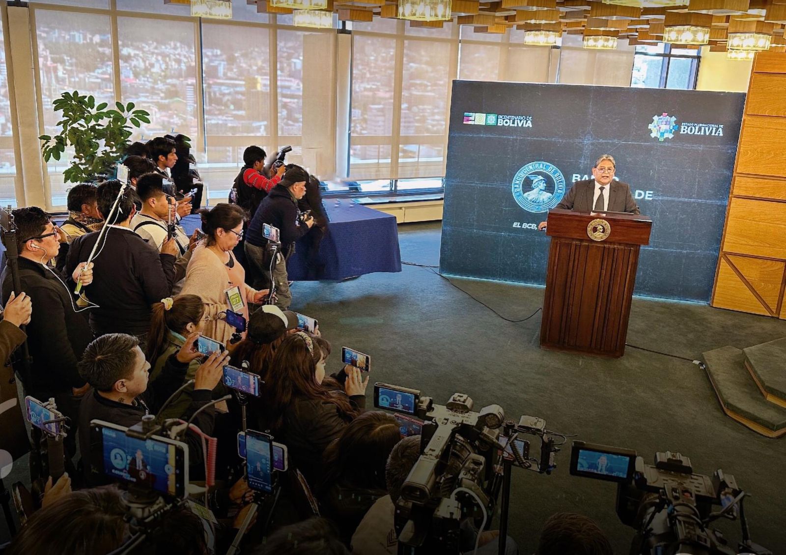 BCB asegura que captación de $us 58,6 millones por venta de bono en dólares demuestra que existen divisas en la economía