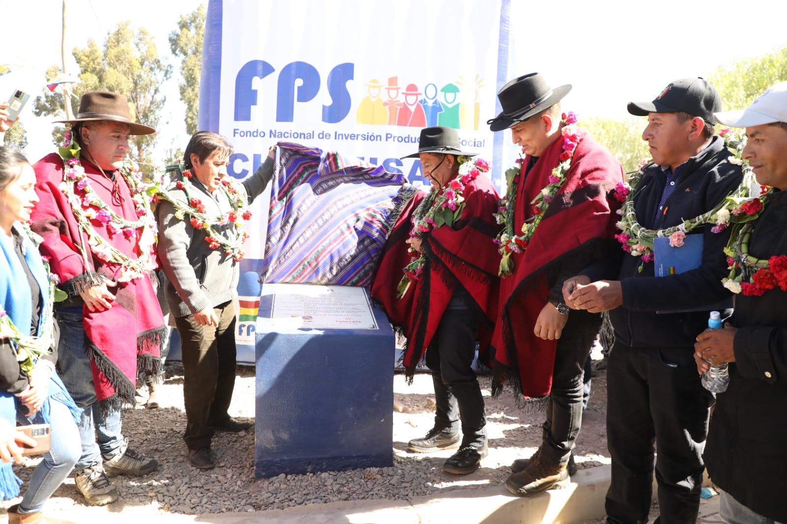 Vicepresidente entrega obras de infraestructura, producción y comunicación al municipio de Culpina