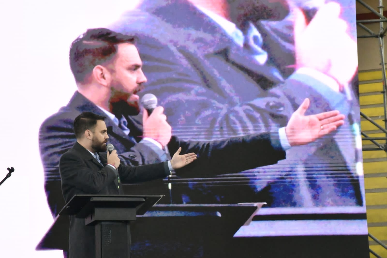 Del Castillo: Hemos cuidado la seguridad interna, nadie ha logrado la renuncia del Presidente