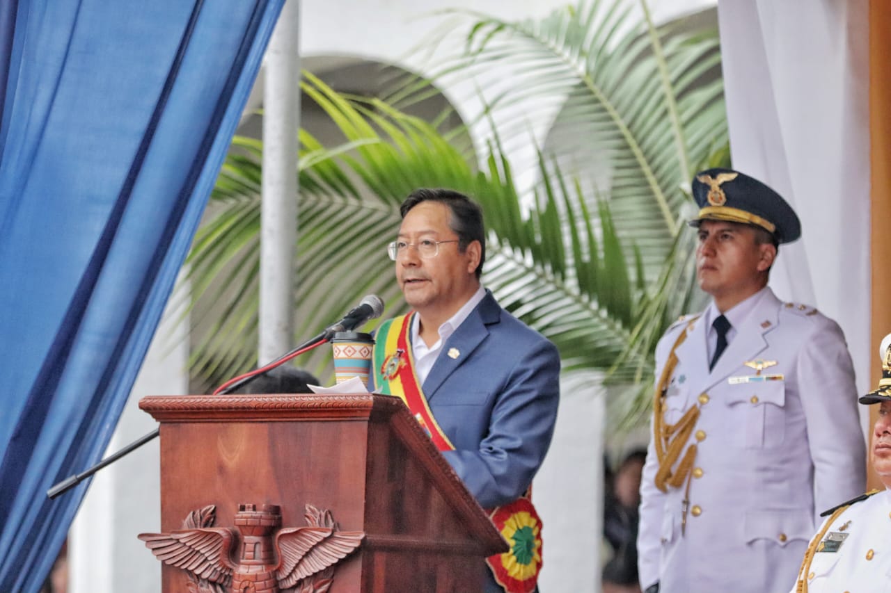 Arce denuncia que “fuerzas oscuras y antipatrióticas” conspiran contra el país y alientan una incesante campaña para socavarlo