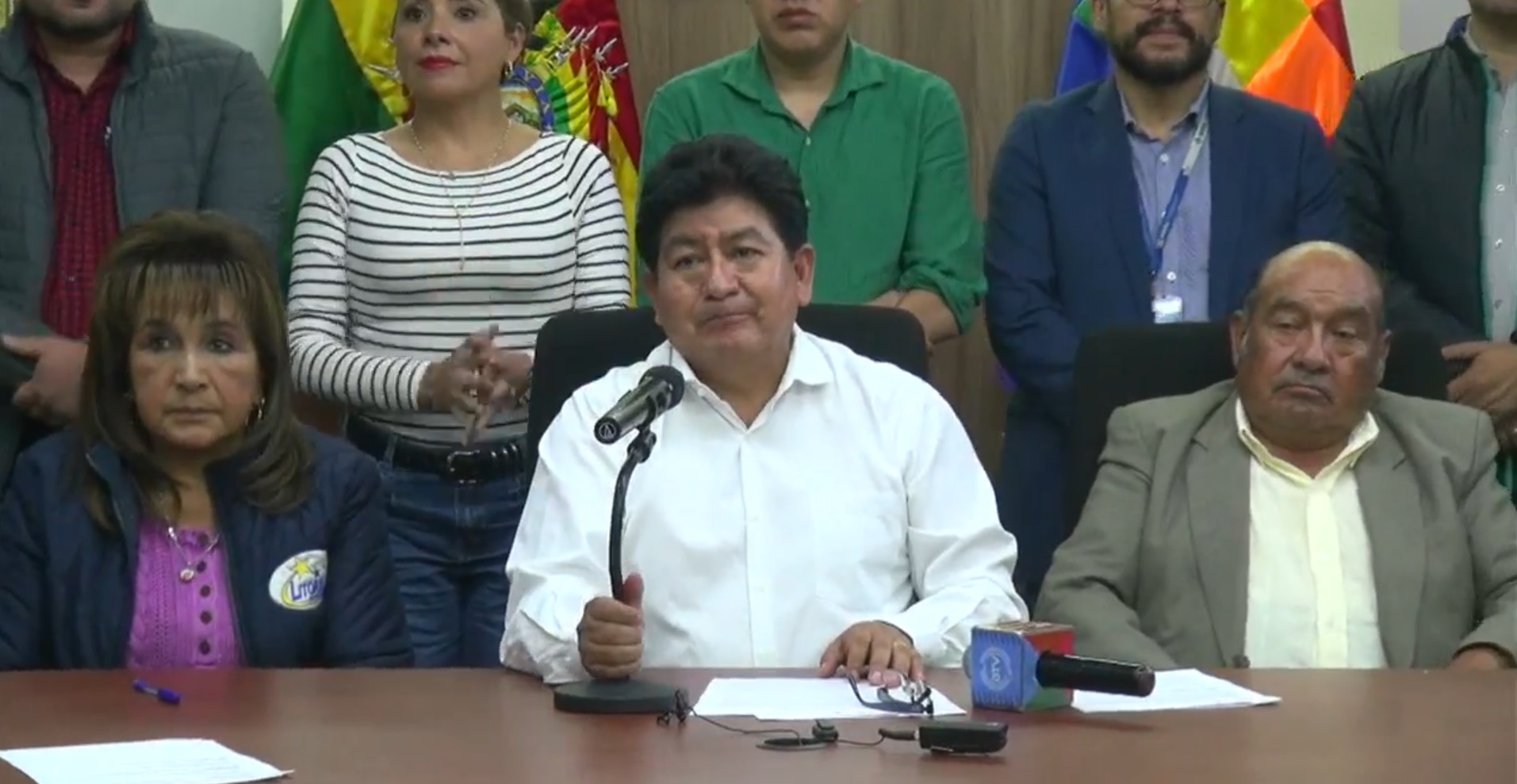 Tras acuerdo, Cámara Boliviana de Transporte no irá al paro y llama al resto a evitar el bloqueo