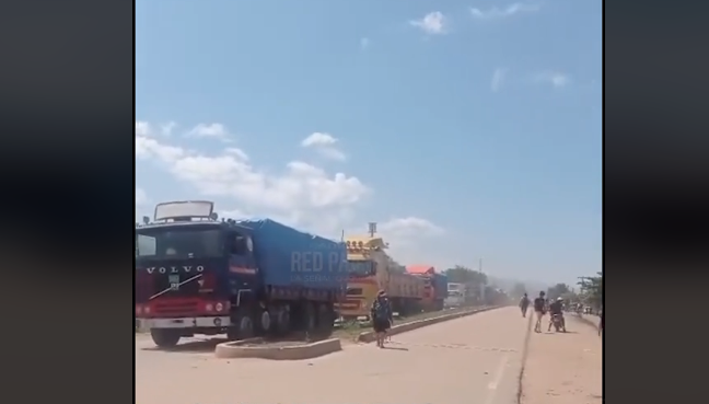 Denuncian que obligaron a estudiantes de un colegio a participar de bloqueos en Mairana