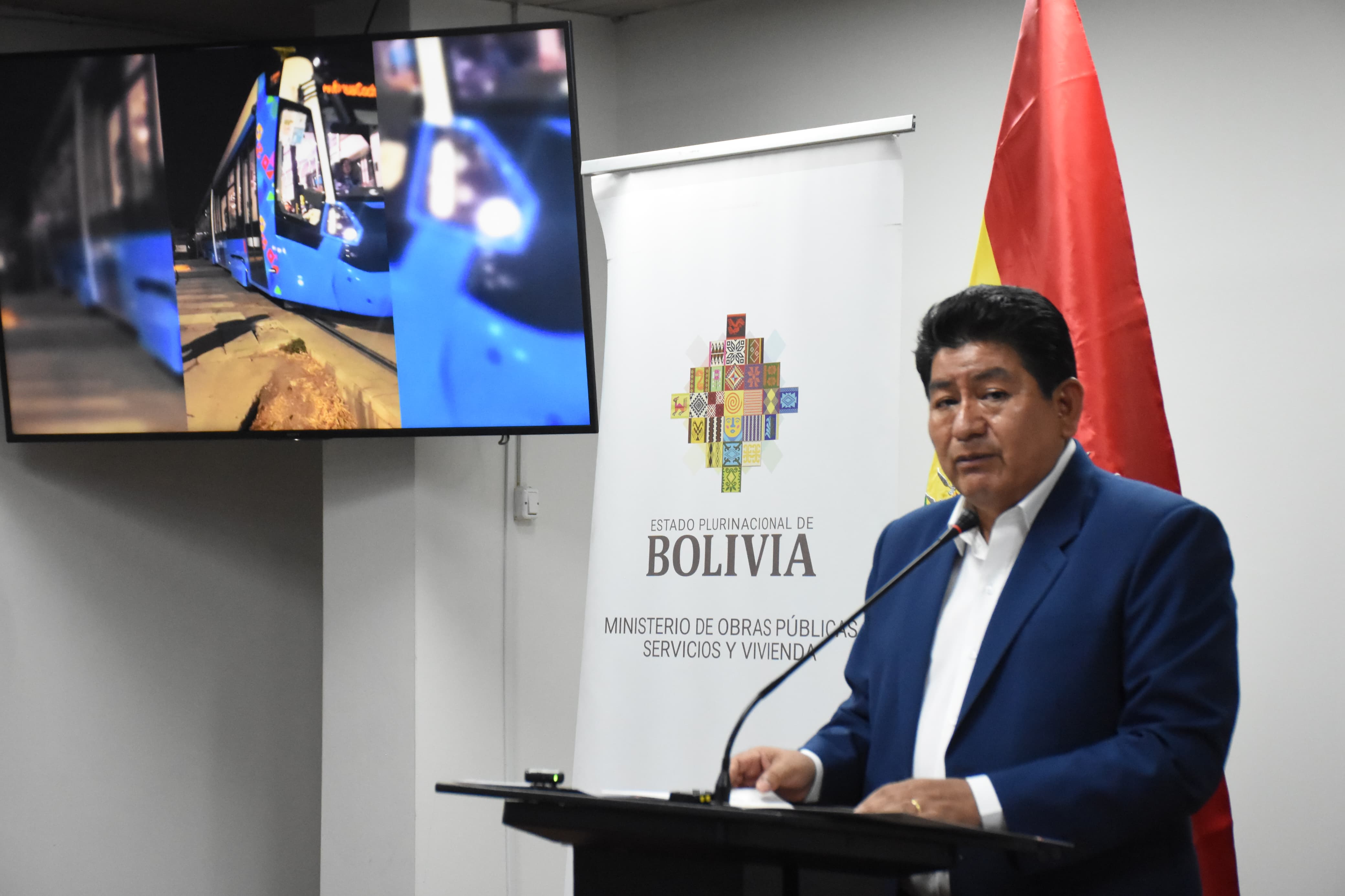 Construcción de la línea Amarilla del Tren Metropolitano de Cochabamba llega al 75% de avance