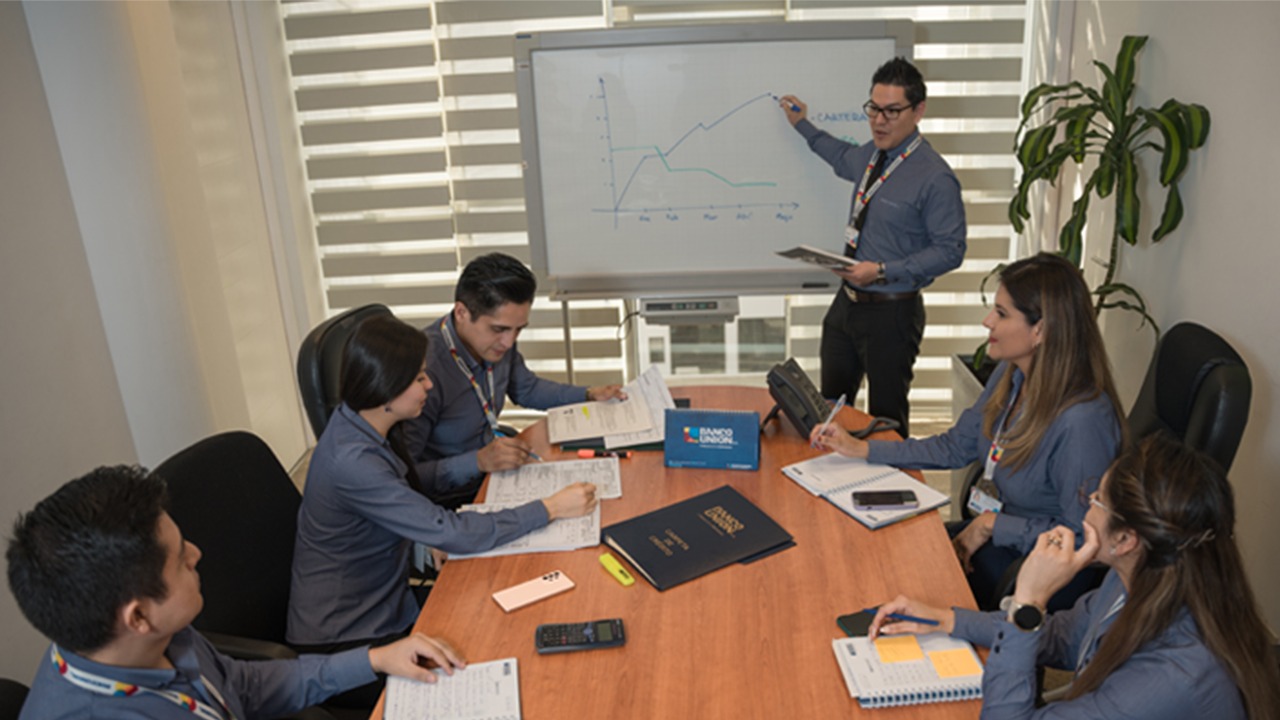 Reconocen a Banco Unión dentro del ranking de las 500 empresas más grandes de Bolivia