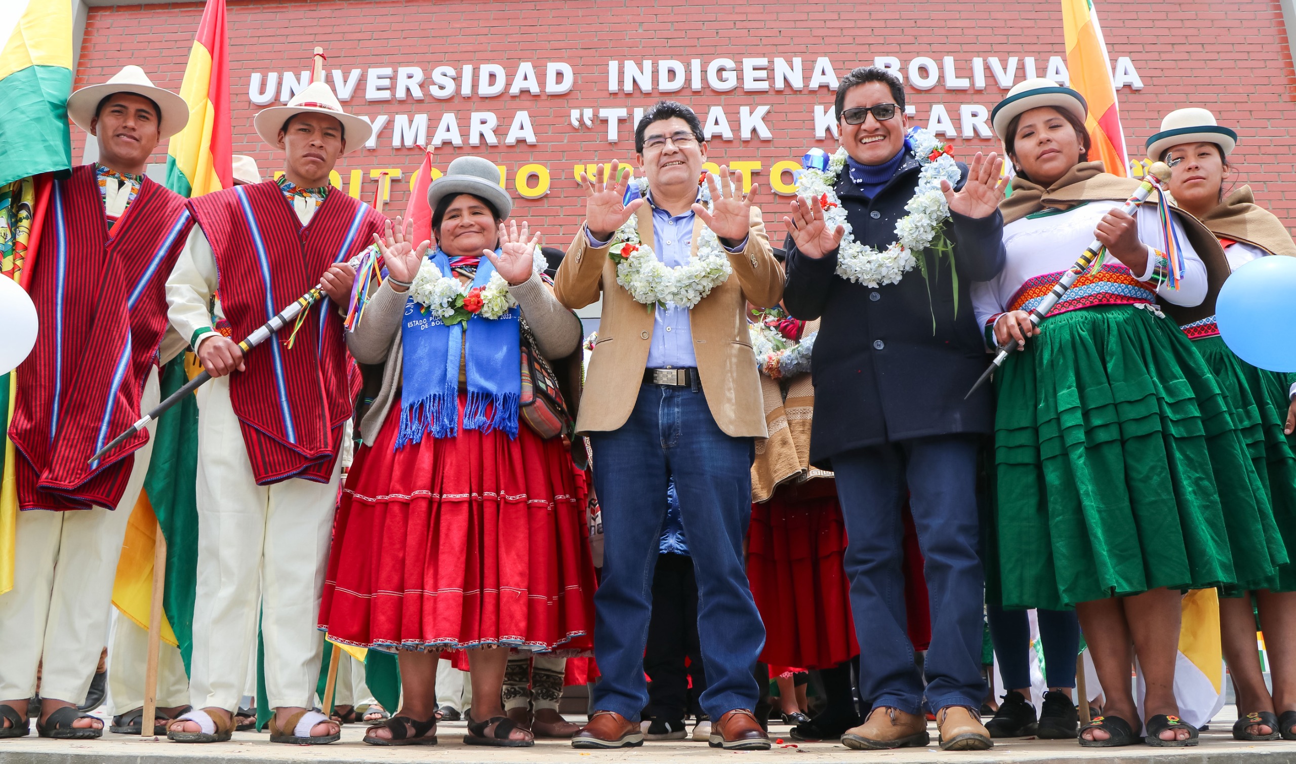 Inauguran el auditorio “Bartolina Sisa” de Bs 2,5 millones en la Unibol Aymara “Tupak Katari”