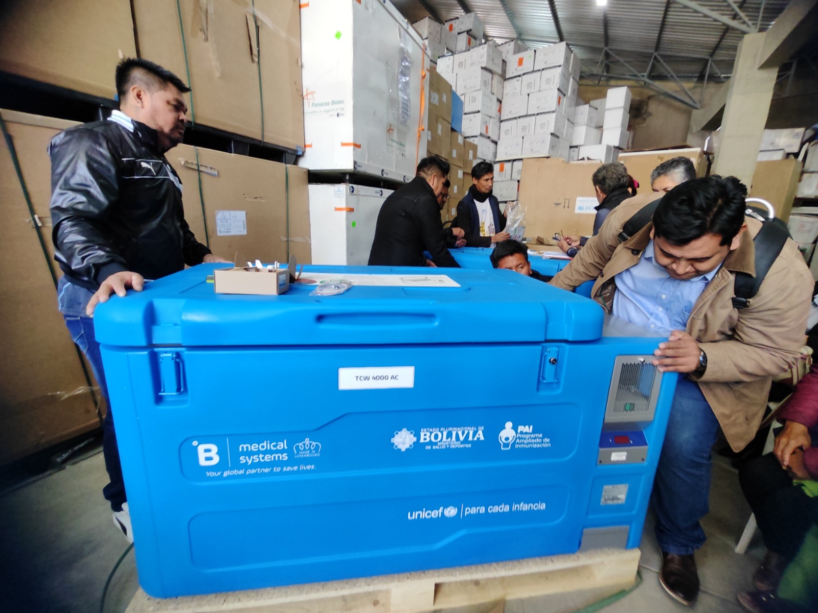 Renuevan el 87% de equipos de cadena de frío de vacunas en redes de salud y cabeceras municipales 