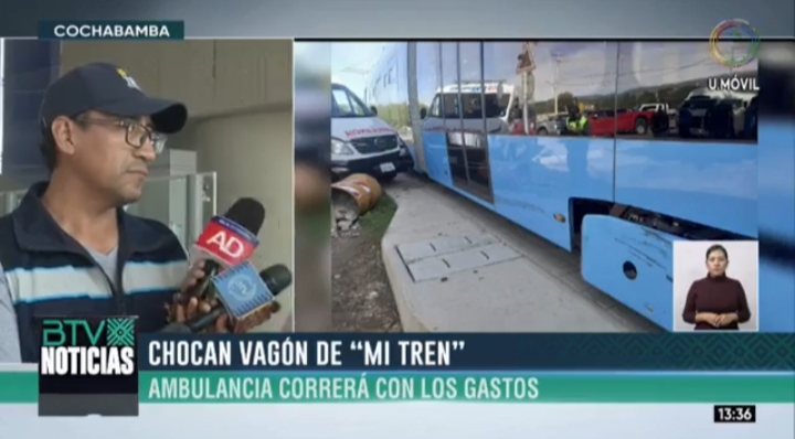 Ambulancia impacta contra el vagón de la Línea Verde de “Mi Tren” en Cochabamba