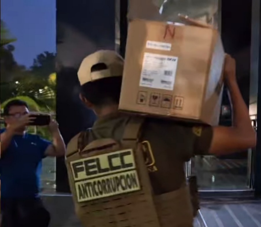 Harán el desdoblamiento de equipos secuestrados en ex Secretaría de Administración Tributaria de Santa Cruz