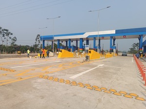 Concluye construcción de peaje en la doble vía Yapacaní-Puente Ichilo con inversión superior a los Bs 14 millones