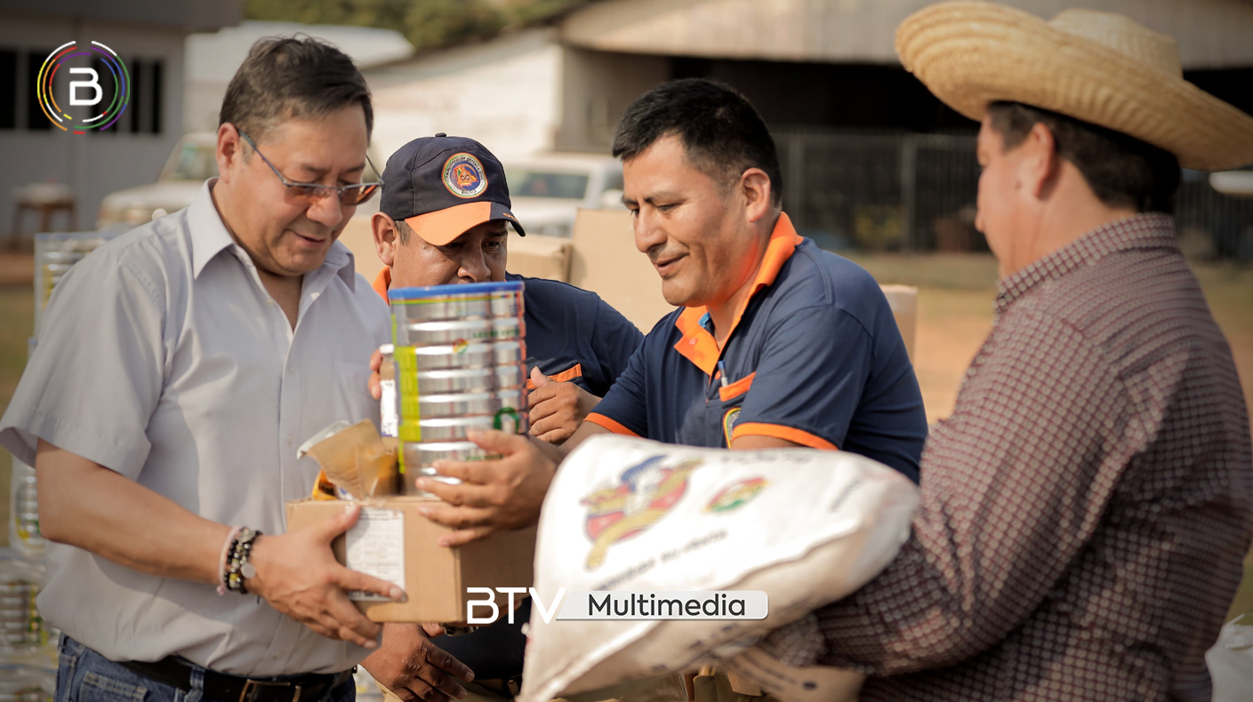 En Riberalta entregan 20 toneladas de ayuda humanitaria y comprometen construcción de viviendas arrasadas por el fuego