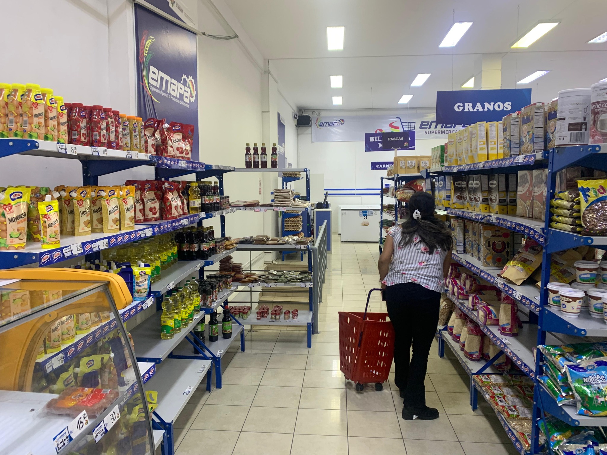 Emapa pone a la venta 7.000 ítems de producción nacional en sus tiendas y supermercados