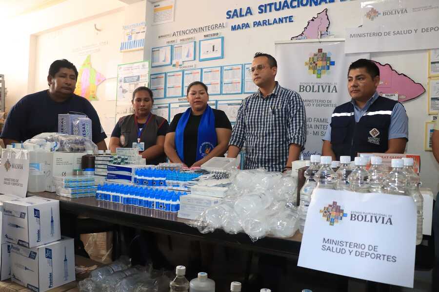 Entregan nuevo lote de medicamentos para atender a afectados por los incendios en Beni