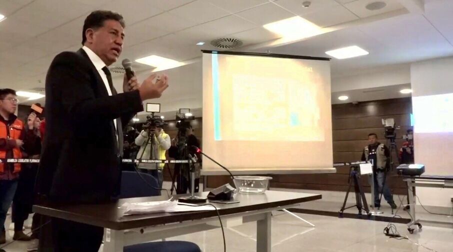 Comisión legislativa empieza toma de examen oral a los postulantes a Fiscal del Estado