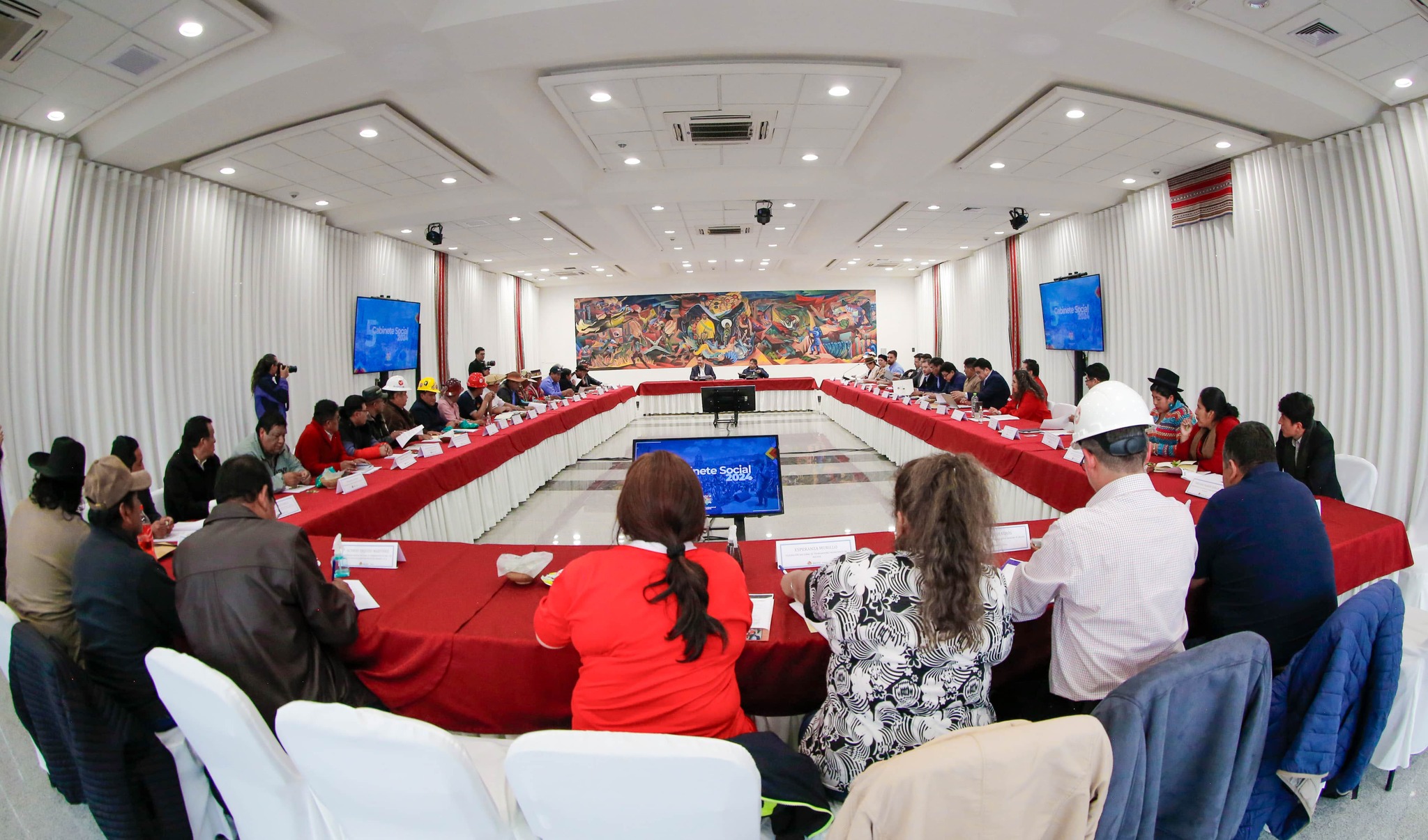 Gobierno asegura que apuesta por el diálogo para enfrentar y plantear soluciones a los problemas