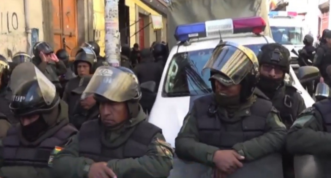 Instalan vigilia y piden pena máxima para Áñez, Camacho y Pumari