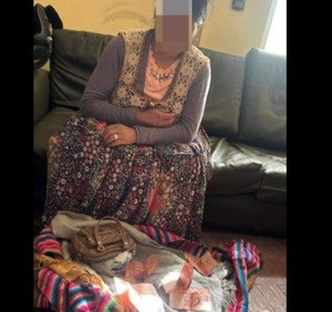 Detienen en bloqueo a una mujer que llevaba Bs 4.000, dijo que era para pagar a bloqueadores