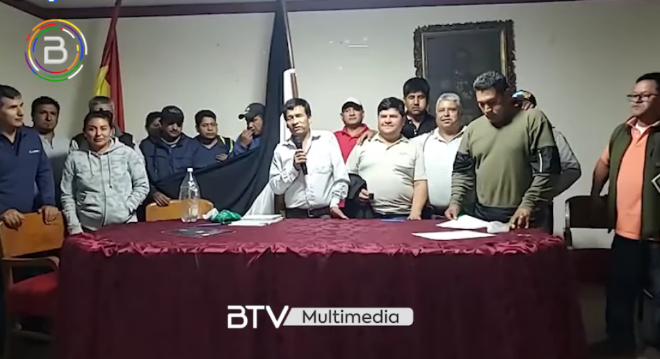 Juntas vecinales de Aiquile expresan rechazo total al bloqueo evista y declaran persona no grata a Héctor Arce