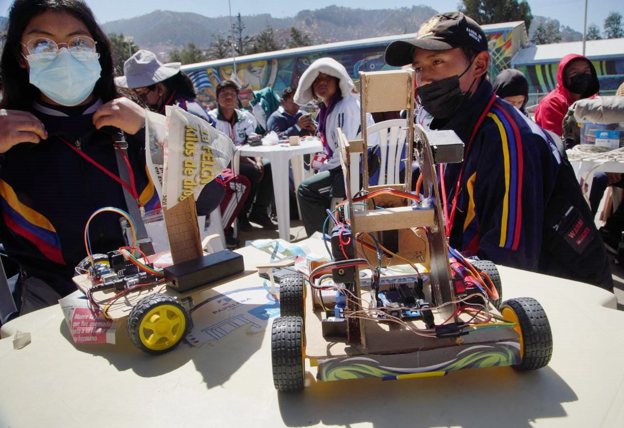 Convocan a niños y jóvenes a participar del campeonato de Robótica “Rumbo al Bicentenario Sucre-Bot”