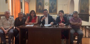 Bloqueo evista provoca suspensión en la entrega del desayuno escolar en Cochabamba