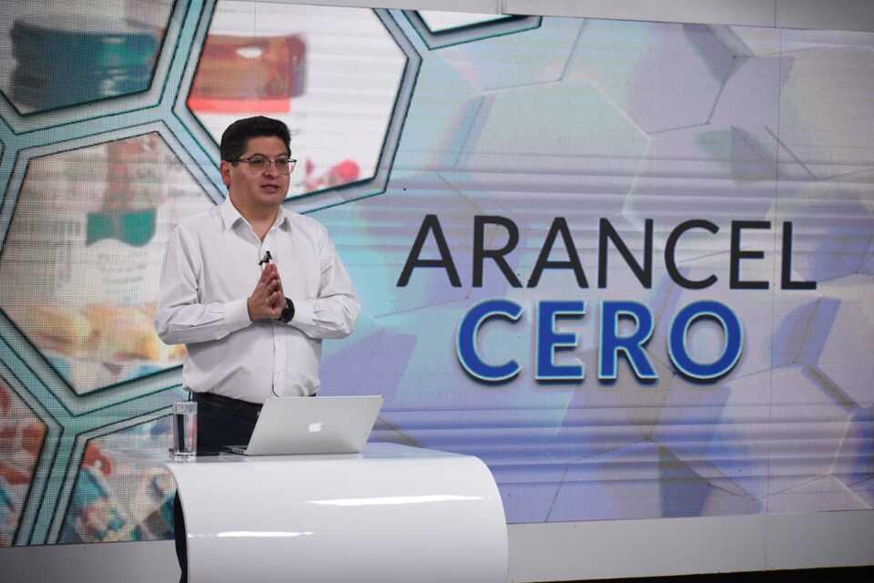 Gobierno prevé mejora de la economía en los últimos cuatro meses del año como respuesta de decretos de liberación de aranceles