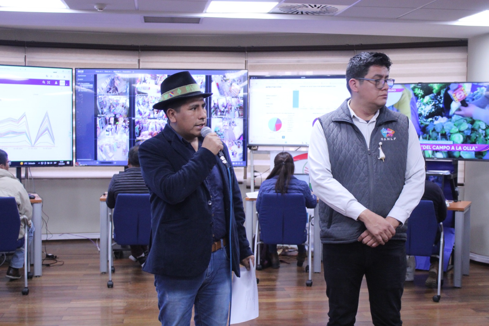 Alistan ferias “Del campo a la olla” en los macrodistritos Max Paredes y Sur de La Paz