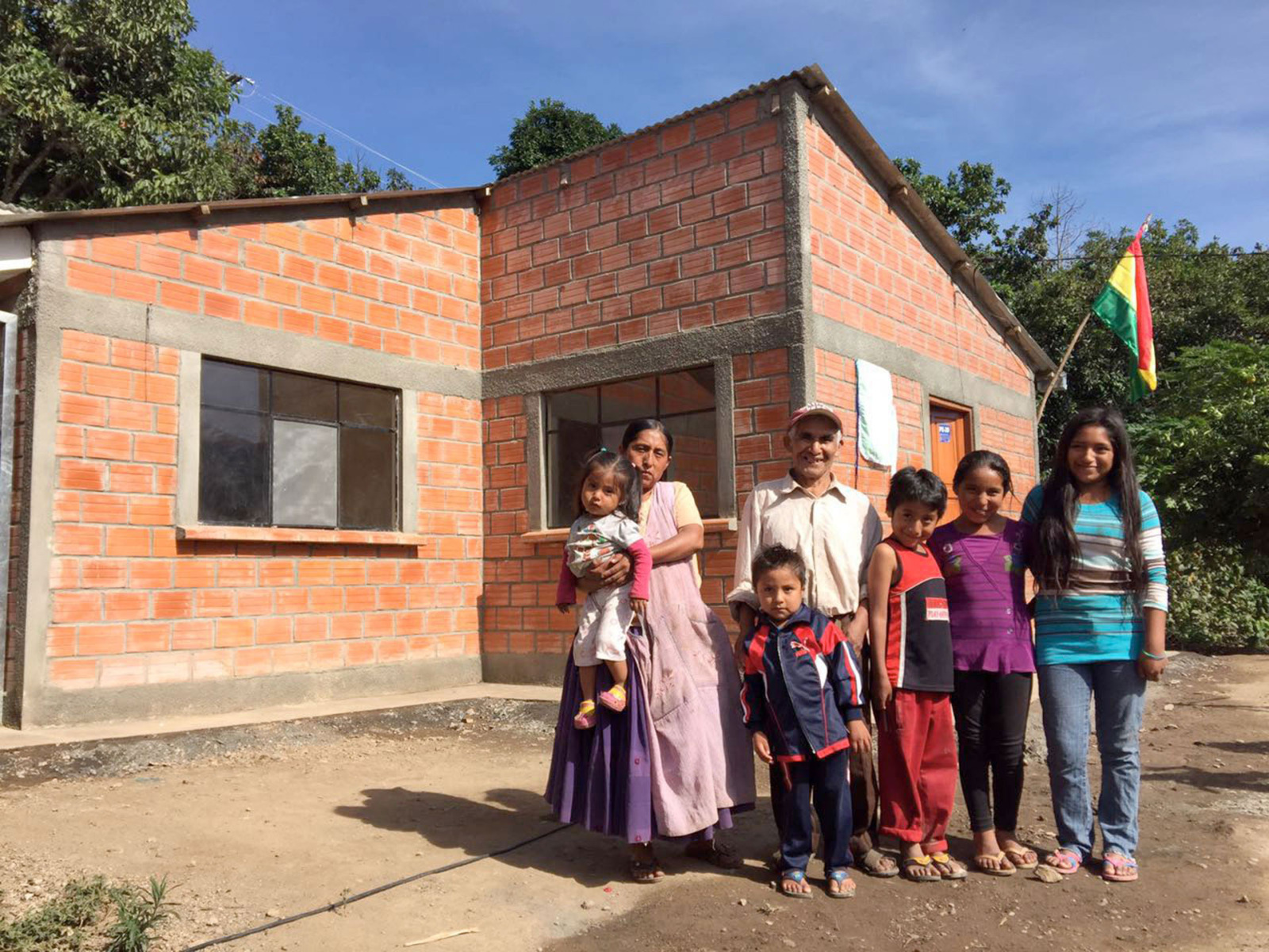 Crédito de vivienda de interés social beneficia a más de 100.000 familias bolivianas a julio