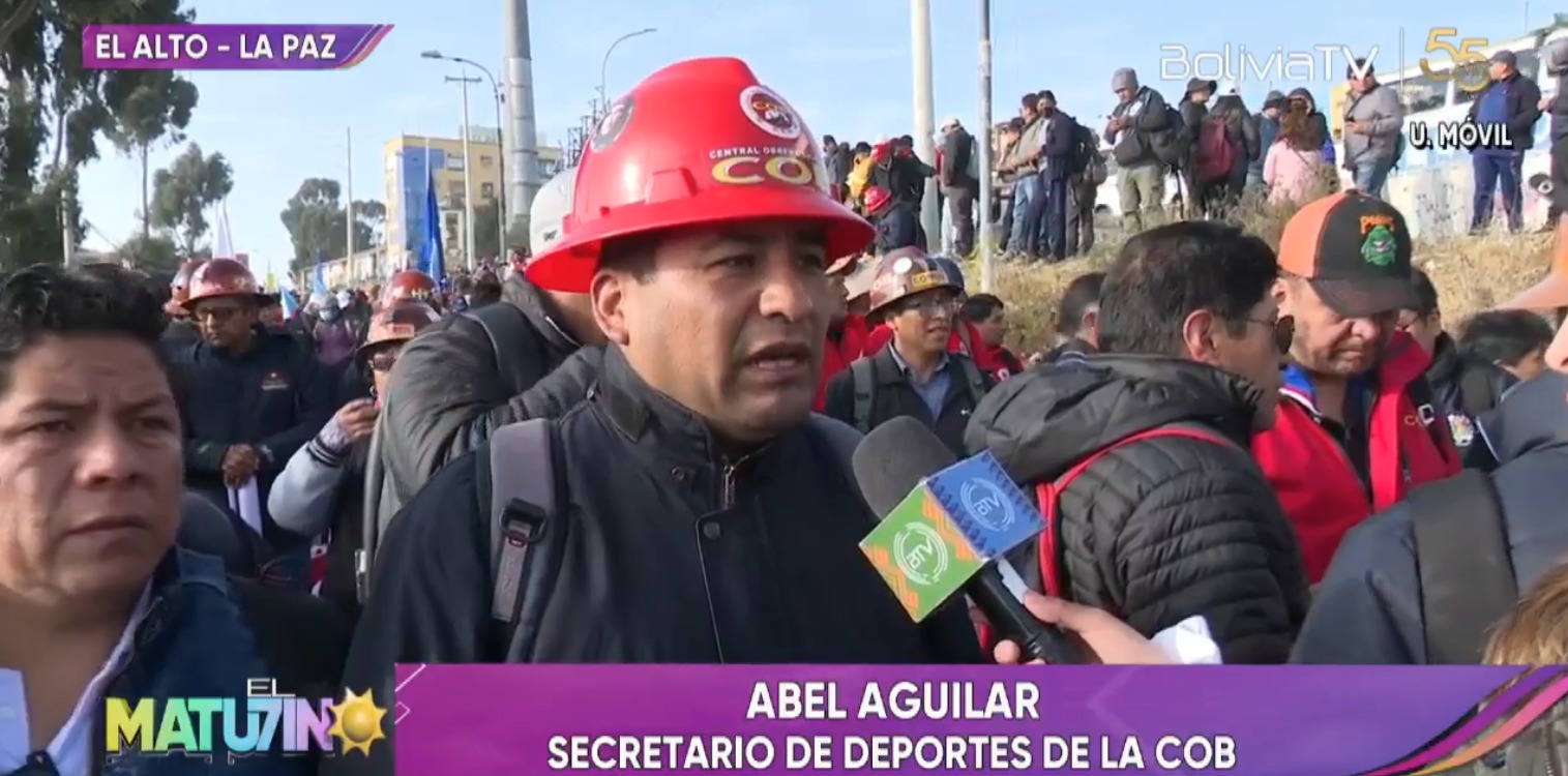 Organizaciones sociales se concentran en la Ceja de El Alto para la marcha en defensa de la democracia