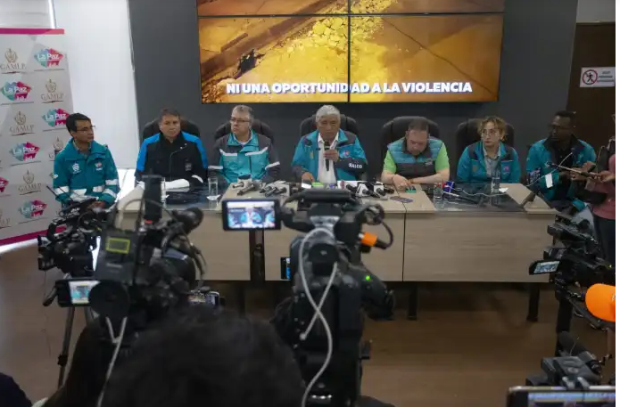 Arias señala que Morales “no puede negociar su candidatura” con la marcha que llega a La Paz 