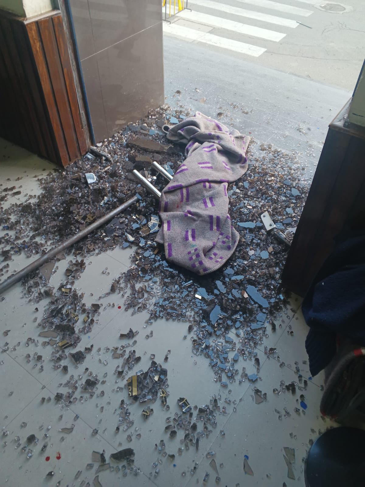 Novillo condena ataque “evista” a la Unidad Educativa de la Armada Boliviana y anuncia denuncia penal