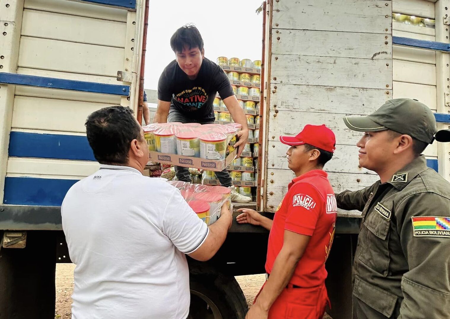 Recolectan ayuda humanitaria para damnificados por los incendios en la Chiquitanía 
