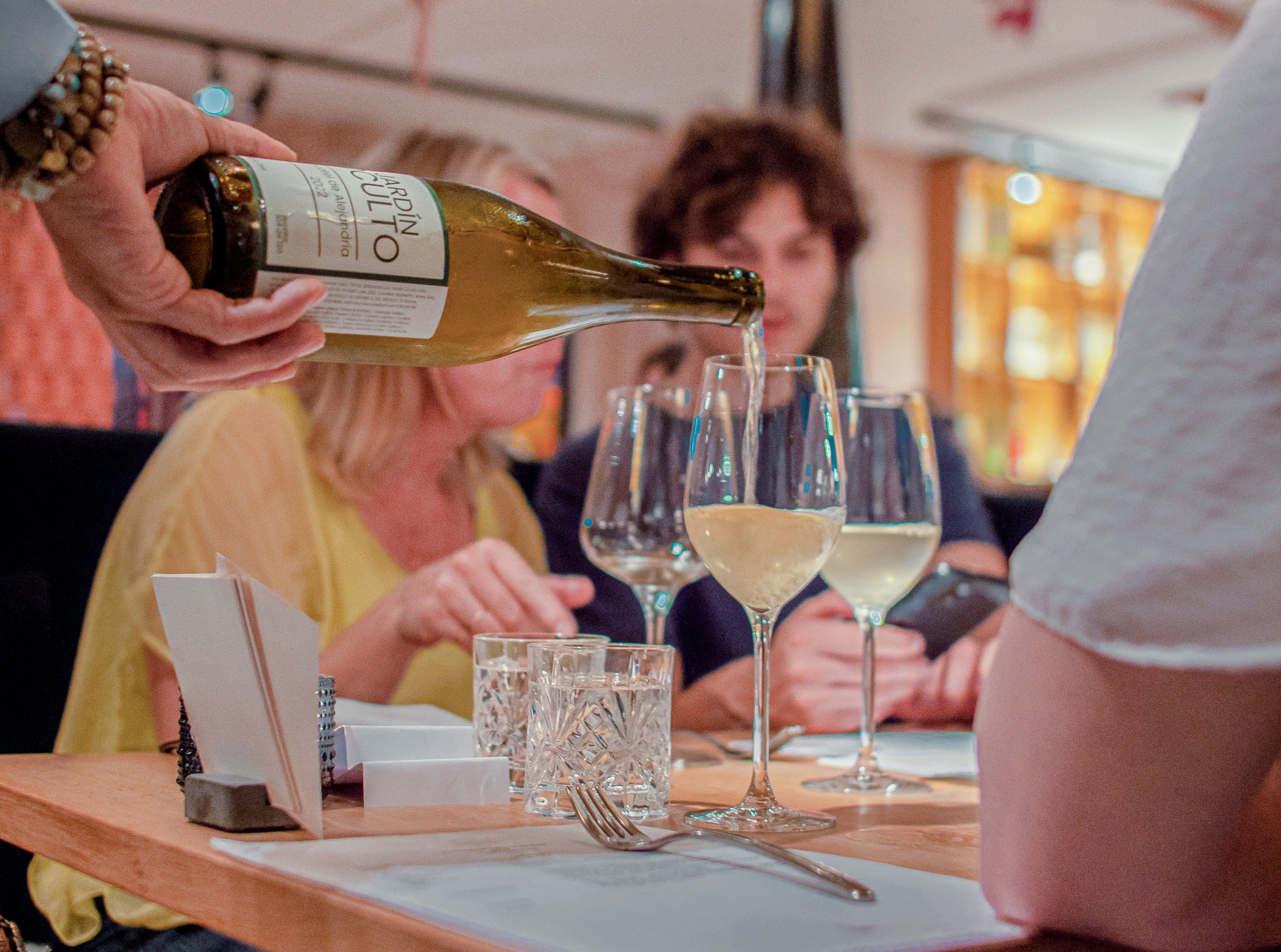 Vinos y singanis bolivianos se lucen en reconocido restaurante Nazka de Ámsterdam