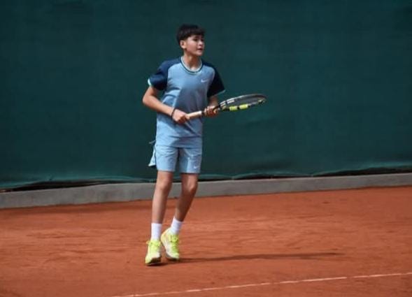 Néstor Espinosa Joffre se corona campeón en Dobles del G4 “Gira Cosat”