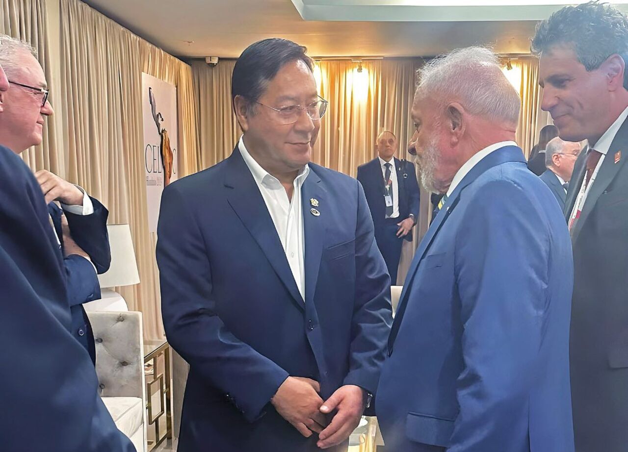 Arce se reúne con presidentes de Honduras, Cuba, Uruguay y Brasil