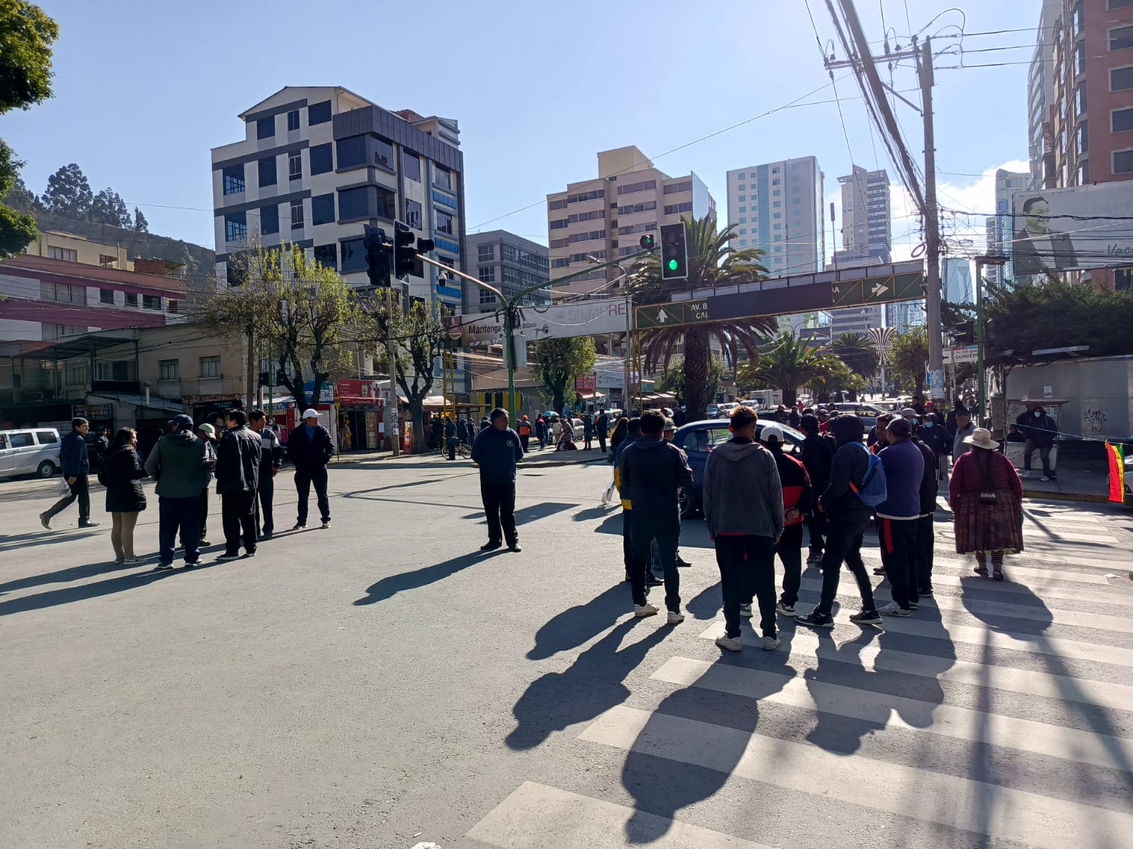 Alcalde pide a choferes declarar cuarto intermedio en el paro, la dirigencia decide mantener la protesta