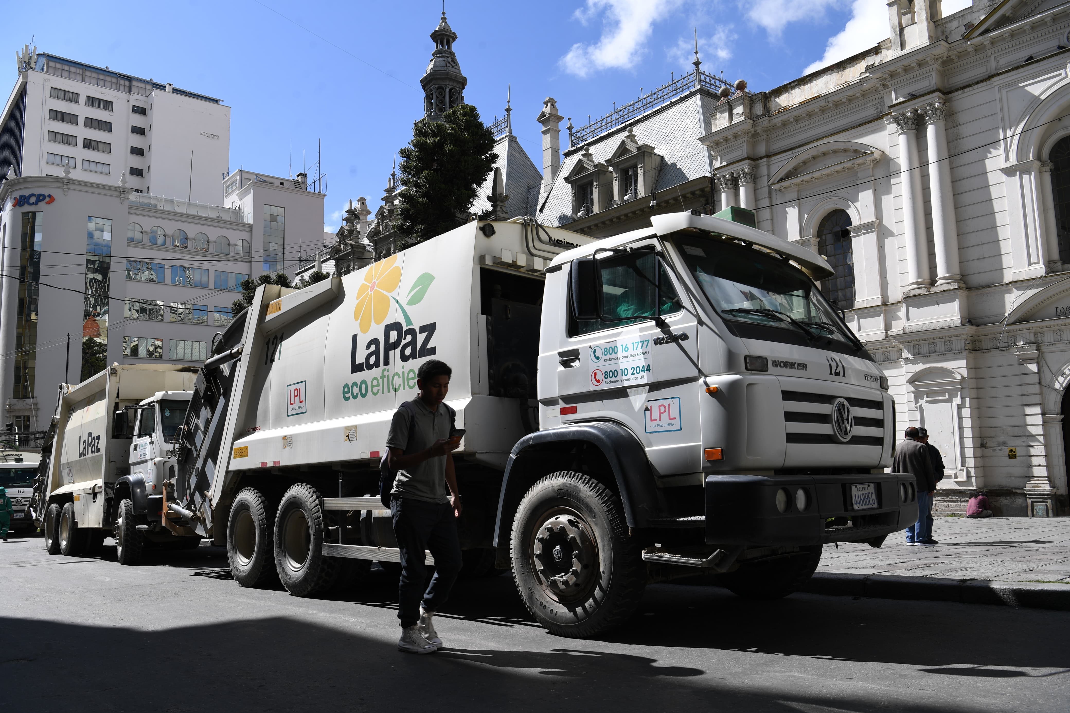 Suspenden servicio de recolección de residuos en el municipio de La Paz por bloqueos de chóferes