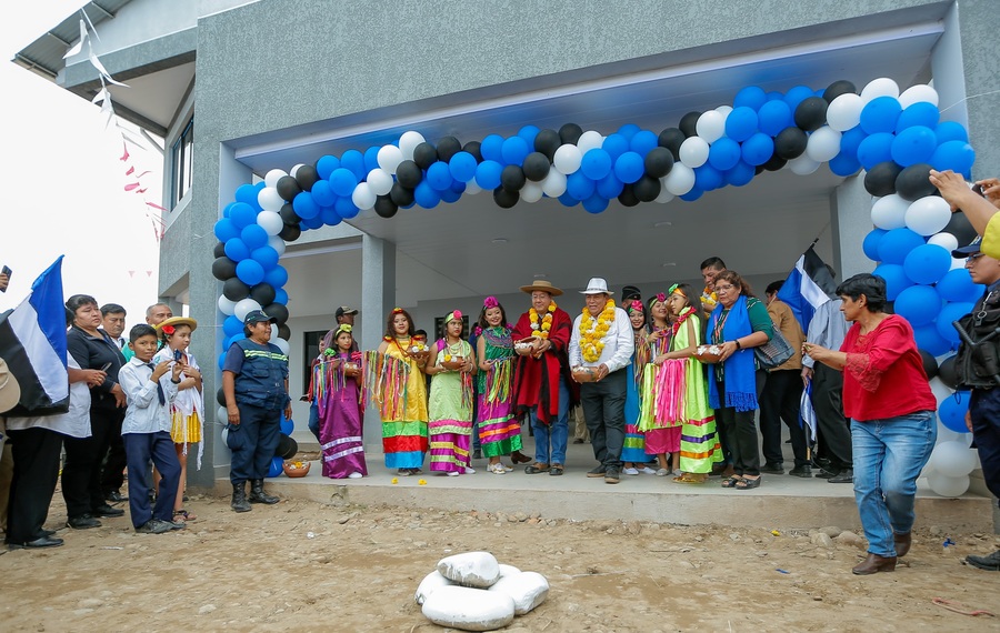 Arce entrega paquete de obras en Bermejo con una inversión de Bs 21 millones