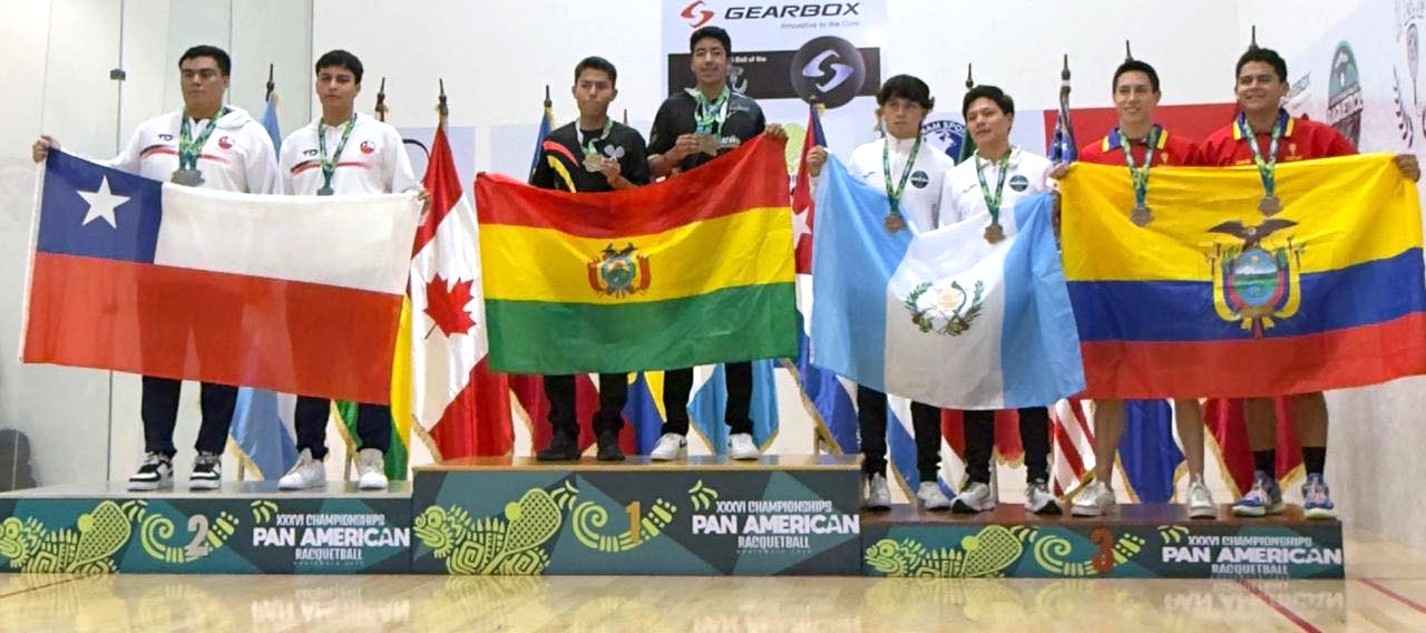 Arce destaca el triunfo de rasquetbolistas bolivianos en el Panamericano de Guatemala