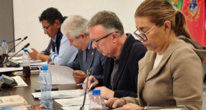 Caso Botrading: Alarcón descarta conflicto de intereses en la venta de combustibles