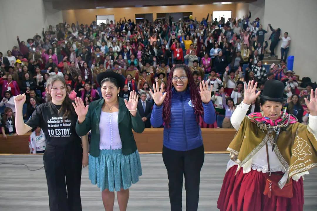 Más de 900 mujeres de 9 países urgen reconocer la despatriarcalización y descolonización como política de Estado