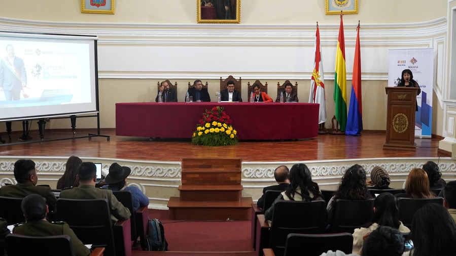 Convocan a la Cátedra Libre y al Concurso Plurinacional Tesis del Bicentenario 2025