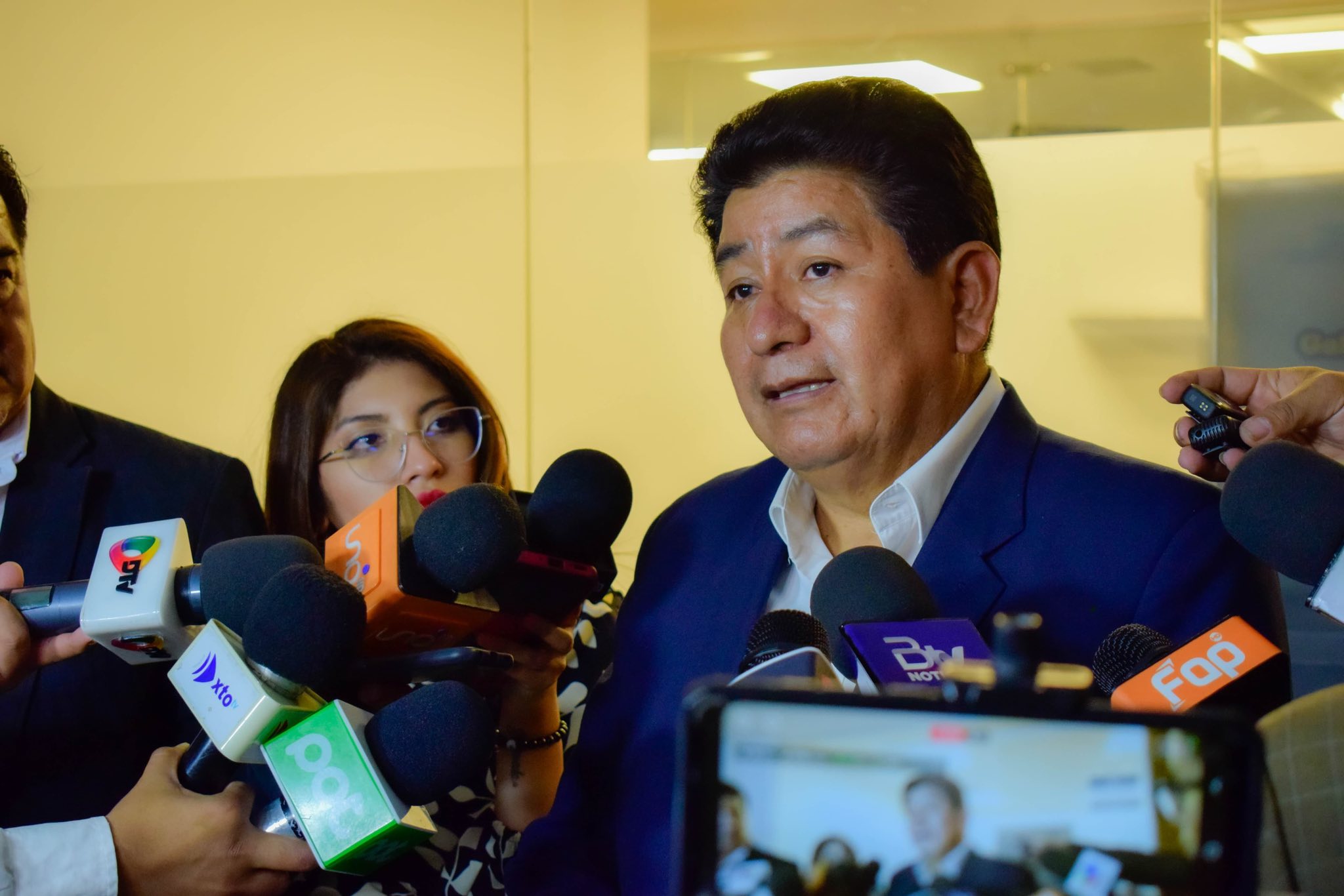 Denuncian que el aeropuerto de Chimoré fue tomado por afines a Evo Morales
