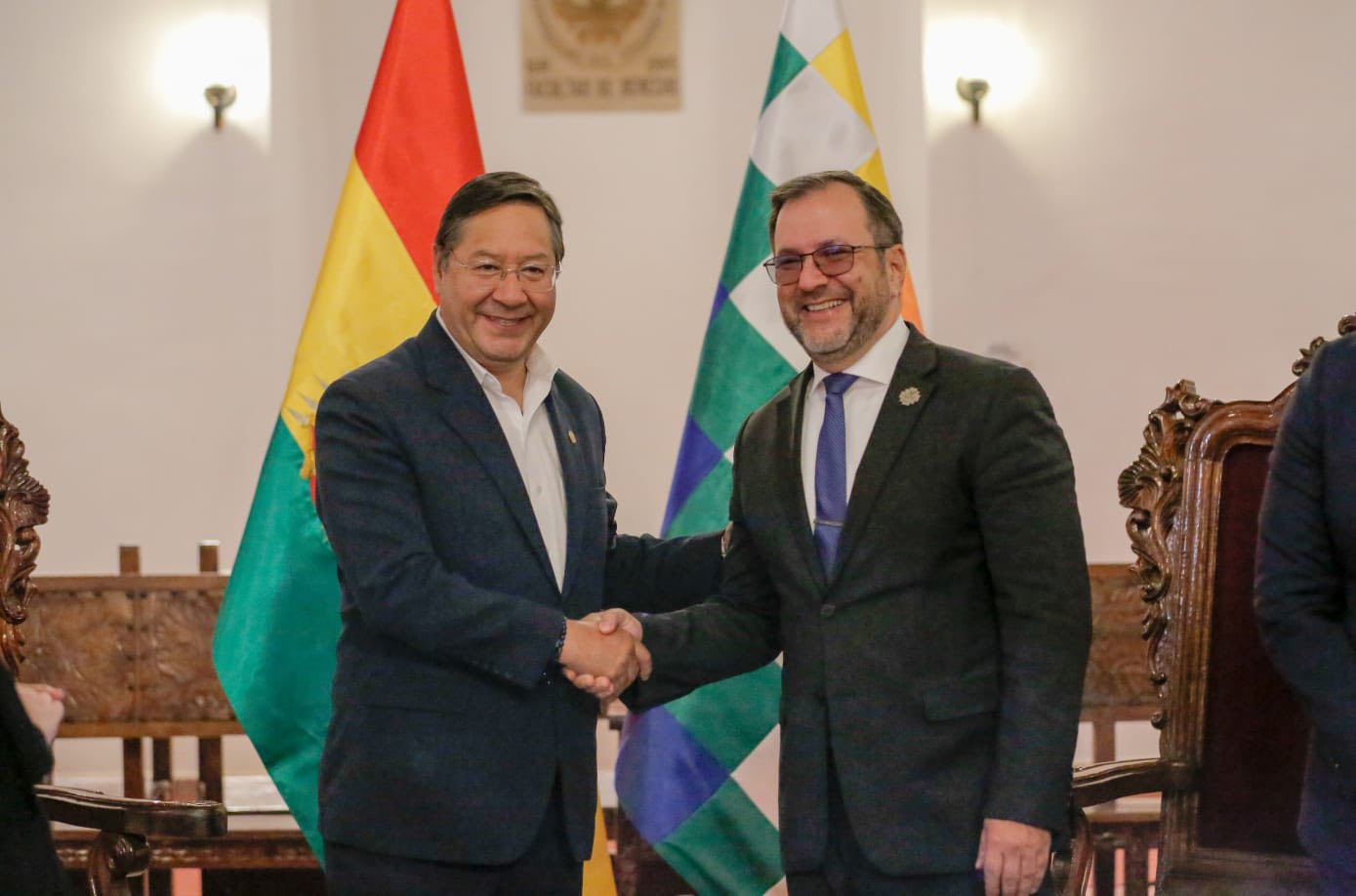 Bolivia y Venezuela reafirman lazos de hermandad, solidaridad y cooperación en temas energéticos y científicos