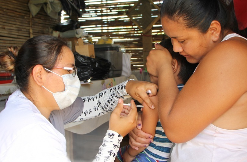 Salud intensifica la vacunación para controlar la epidemia de sarampión, Santa Cruz concentra el 83% de los casos