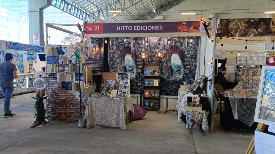 El Círculo de Autores y Escritores de Bolivia tiene una variada oferta en la Feria del Libro del Bicentenario