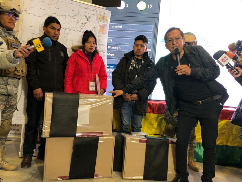 TED de La Paz inicia distribución de maletas electorales con monitoreo GPS y escolta militar